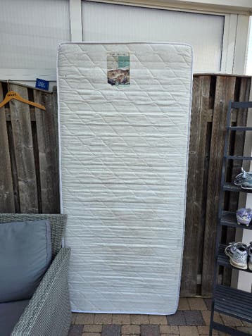 Matras 1 pers. In goede staat (gratis af te halen)