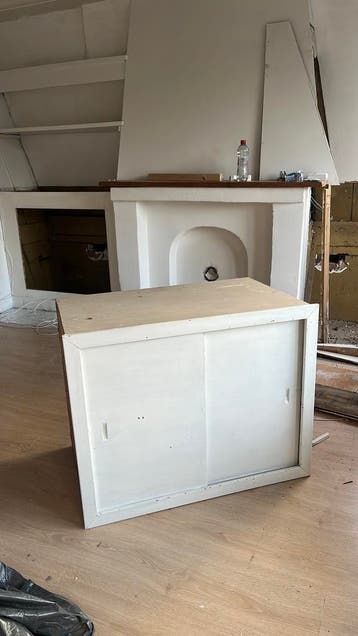 Handgemaakte houten gratis kast / dressoir / commode