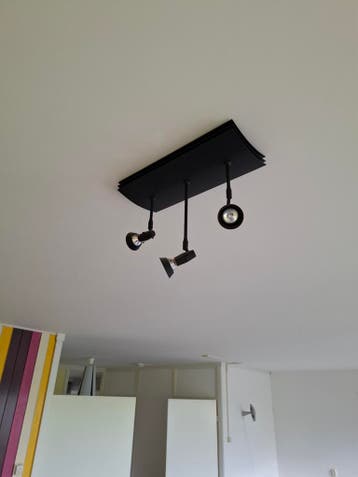 Zwarte plafondlamp met 3 verstelbare spots