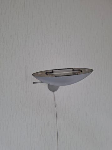 Moderne wandlamp, zilverkleurig, verstelbaar