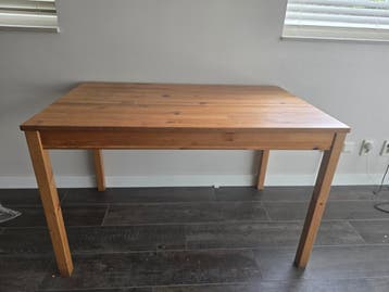 Houten eettafel - massief hout