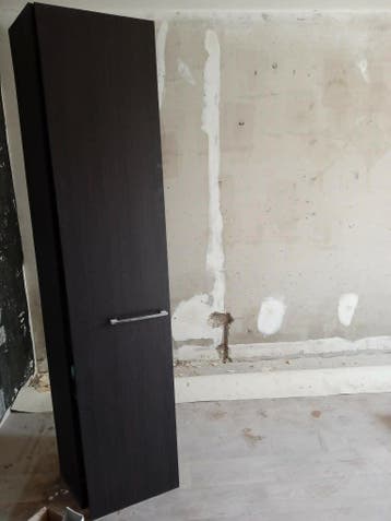 Darkbrown cabinet for free