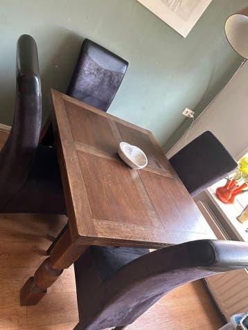 Gratis eikenhouten eettafel - Ophalen deze week!