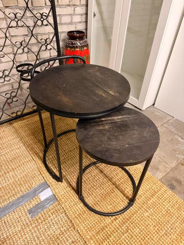 Set van 2 ronde bijzettafels - Zwart hout en metaal
