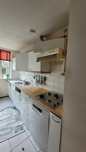 Complete keuken incl RVS gas kookplaat GRATIS MOET NU WEG