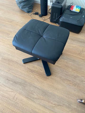 Gratis zwarte poef kruk