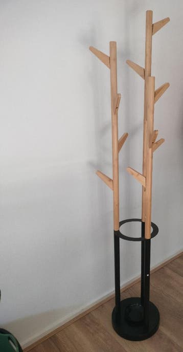 Hout en metaal kapstok