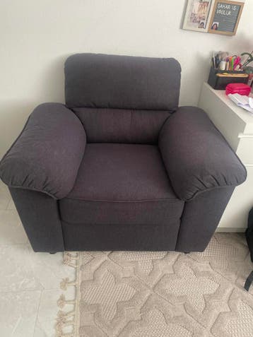 Comfortabele donkergrijze fauteuil