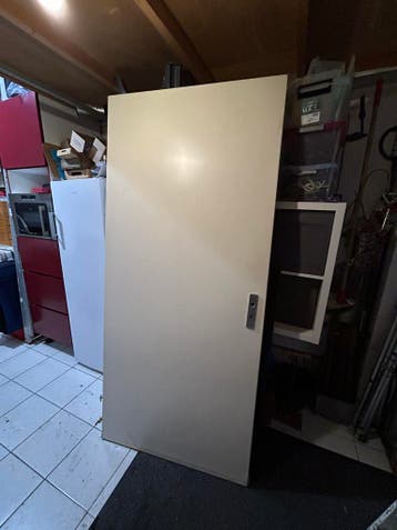Gratis Opdekdeur linksdraaiend 211,5 x 95 cm