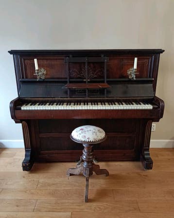 !! GRATIS !! Antieke piano + kruk