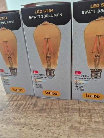 4 watt led design lamp het doosje is van onze nieuwe lampen.