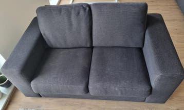 GRATIS - Donkergrijze 2-zits bank (160 cm breed)