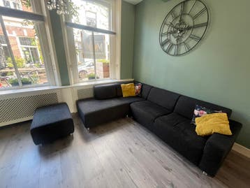 Gratis hoekbank met hocker