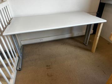 Werkbank/bureau gratis af te halen