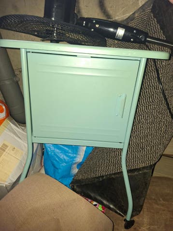 Gratis IKEA Nachtkastje met lade - Lichtblauw/Mintgroen