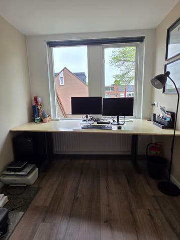 Gratis bureau, vandaag of morgen ophalen!