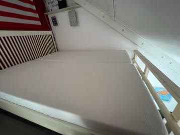 GRATIS Tweepersoonsbed met lattenbodems 160x200cm