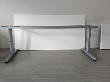 Verstelbaar bureau Ikea