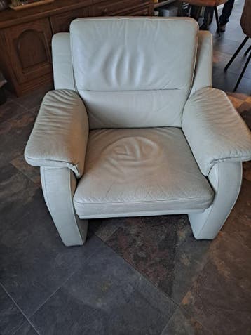 Comfortabele crèmekleurige leren fauteuil
