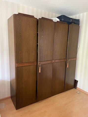 Houten kledingkasten
