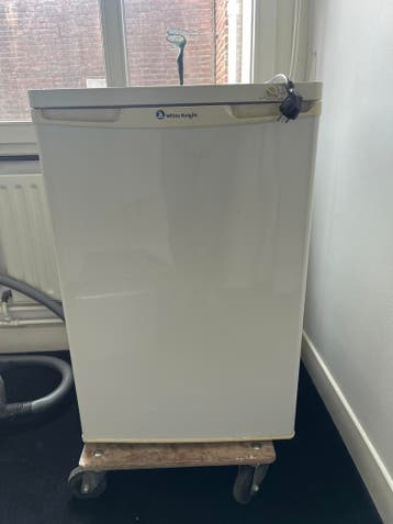 Gratis ophalen White Knight diepvries- Compact en Efficiënt
