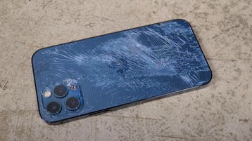GEZOCHT (KAPOTTE) APPLE IPHONE/IPAD DIRECT GELD