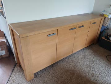 Stevig dressoir met 4 deuren GRATIS