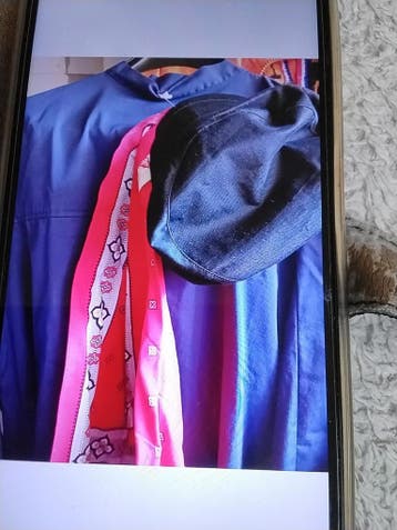 Boeren kiel+ pet + sjaal 30.00