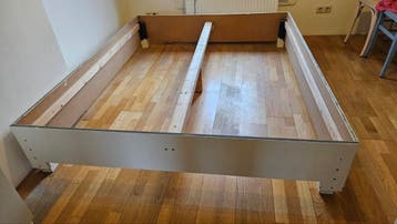 Gratis bedframe 200x160 cm