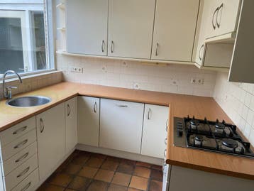 Complete u-vormige keuken met inbouwapparatuur - Crème/Hout