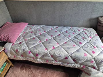 GRATIS nette 80x200 boxspring met LED verlichting