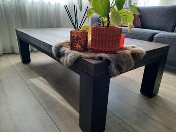 Corfu eikenhouten salontafel met stalen poten