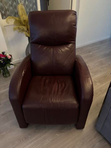 Comfortabele bruine leren relaxfauteuil