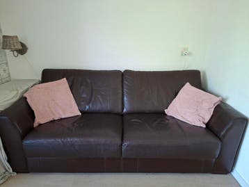 Comfortabele bruine leren 2 1/2 zitsbank