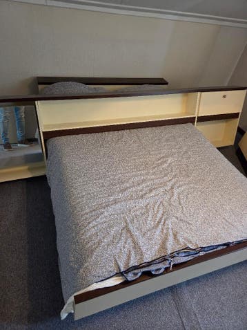Bed en kast GRATIS!!