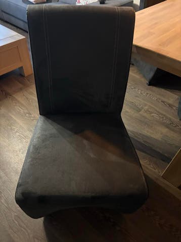 4 Antracietgrijze eetkamerstoelen