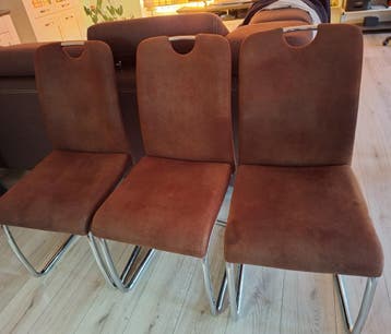 4 eetkamer stoelen, nog netjes!