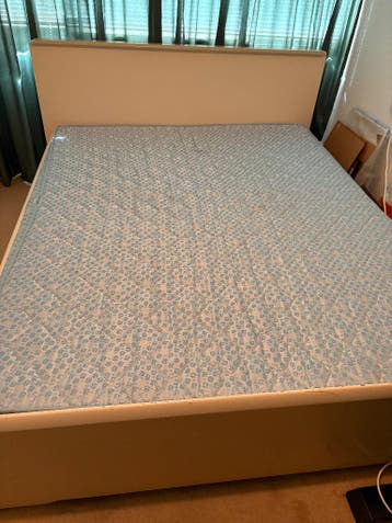 Tweepersoonsbed (160x200) gratis op te halen