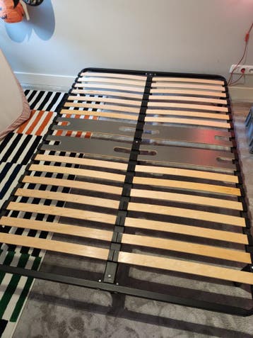 Bedframe 140x200 cm