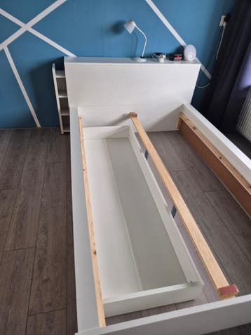 Wit bedframe (120 twijfelaar) met opbergruimte en hoofdbord