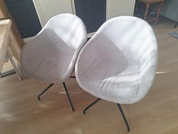 4 eetkamerstoelen lichtgrijs