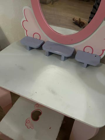 Kaptafel met spiegel en krukje voor kinderen
