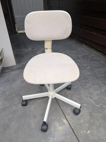 Gratis af te halen: Witte bureaustoel (gebruikt)