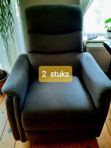 2 fauteuils + handgemaakte eiken salontafel