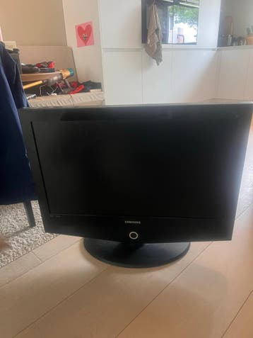 GRATIS Samsung LE32R32B 32 inch LCD TV