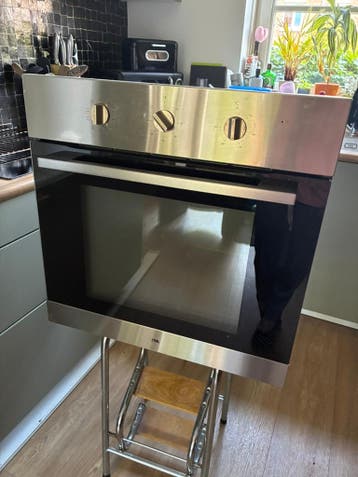 Gratis Oven Etna OM165rvs/E01, onderwarmte defect, verder OK