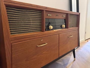 Vintage radio Tandberg