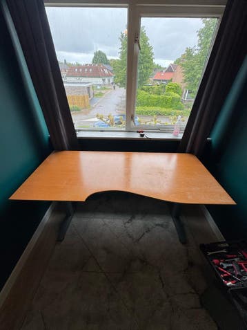 Robuust in hoogte verstelbaar bureau 180x80cm