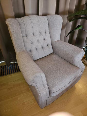Nette IKEA Fauteuil. GRATIS! MOET SNEL WEG!
