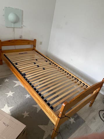 Eenpersoonsbed 90x200 met lattenbodem
